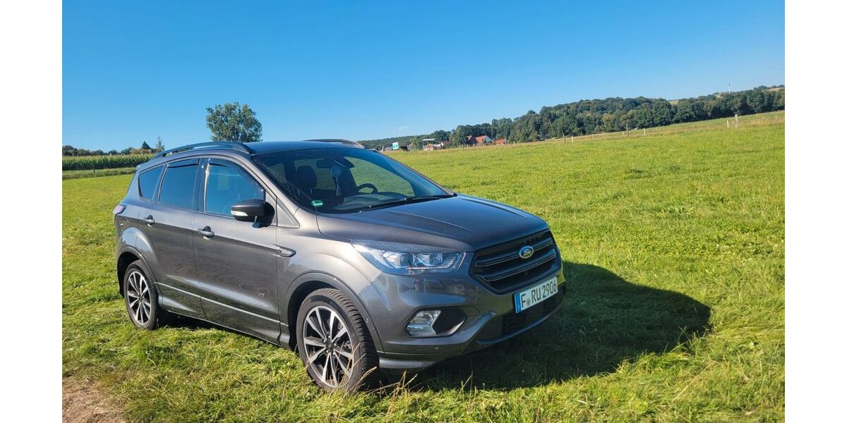 Ford Kuga 116.000 km 17.300 € Frankfurt am Main 65933
