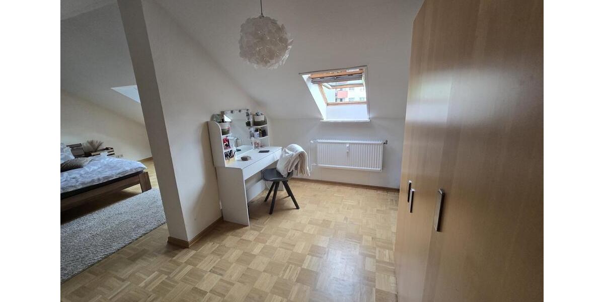 Dachgeschoßwohnung Bovenden - 3 Zimmer, 72 m&sup2;, 620&euro; | Angebot:26323266