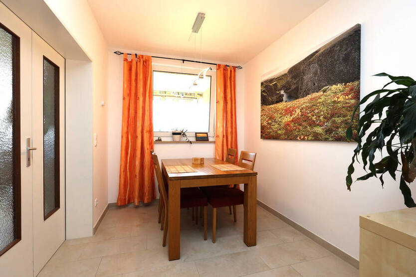 Sonnige 2-Zimmer-Wohnung in ruhiger Lage mit Westloggia
