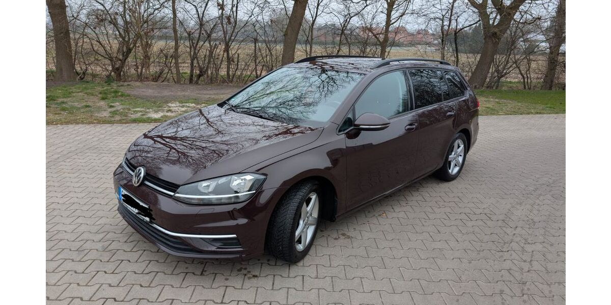 VW Golf 139.000 km 12.000 &euro; Friedrichsfehn 26188