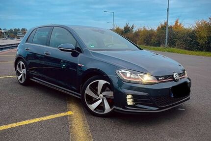 VW Golf 95.000 km 19.499 &euro; Lüdinghausen 59348