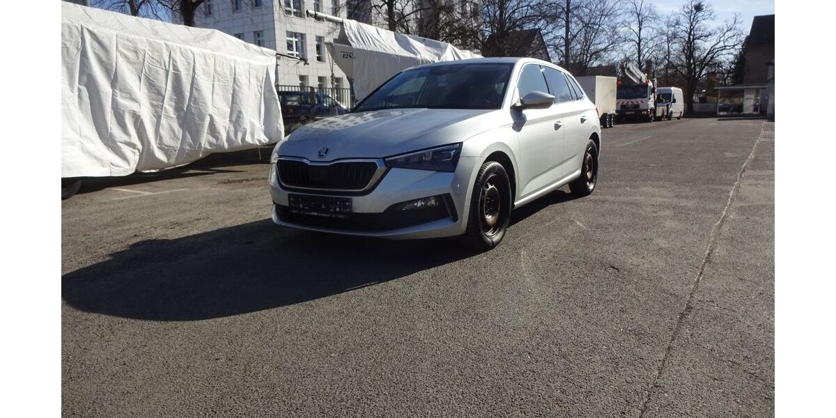 Skoda Scala 325.000 km 7.500 &euro; Berlin 12249