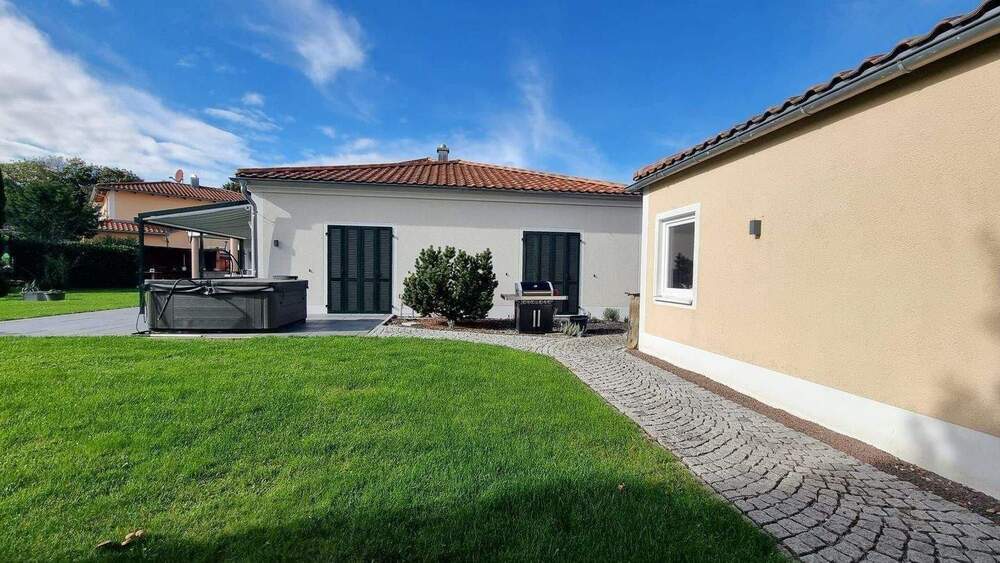 Mehrfamilienhaus, Wohnhaus Kösching - 1 Zimmer, 320 m&sup2;, 1.600.000&euro; | Angebot:23981923