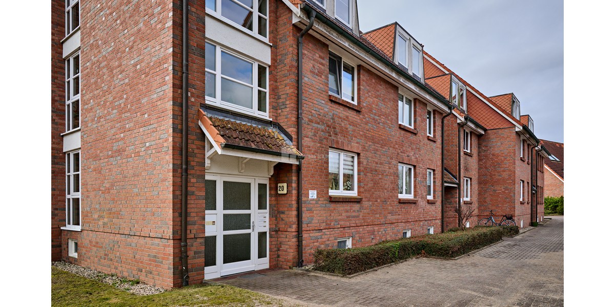 Wohnen wie im eigenen Haus: Lichtdurchflutete Maisonette mit USP und 180°-Schwerin-Panorama - Maisonettenwohnung Schwerin Friedrichsthal | Angebot:25637386