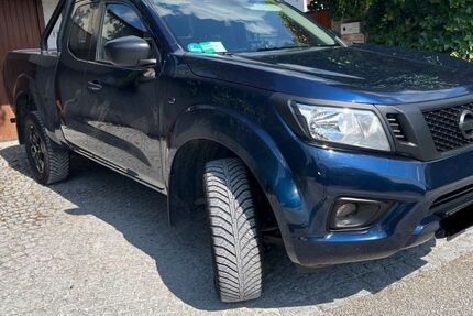 Nissan Navara 99.000 km 19.800 &euro; München 81667