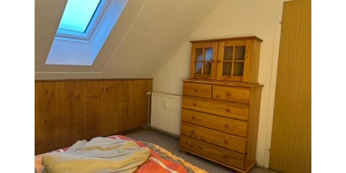 Dachgeschoßwohnung Bad Belzig - 2 Zimmer, 25 m&sup2;, 300&euro; | Angebot:24841012