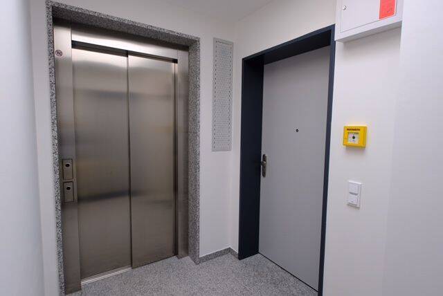 Etagenwohnung München Hadern - 2 Zimmer, 70 m&sup2;, 2.090&euro; | Angebot:26863415