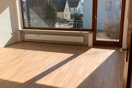 Wohnung Gersthofen - 4 Zimmer, 85 m&sup2;, 1.400&euro; | Angebot:25945335