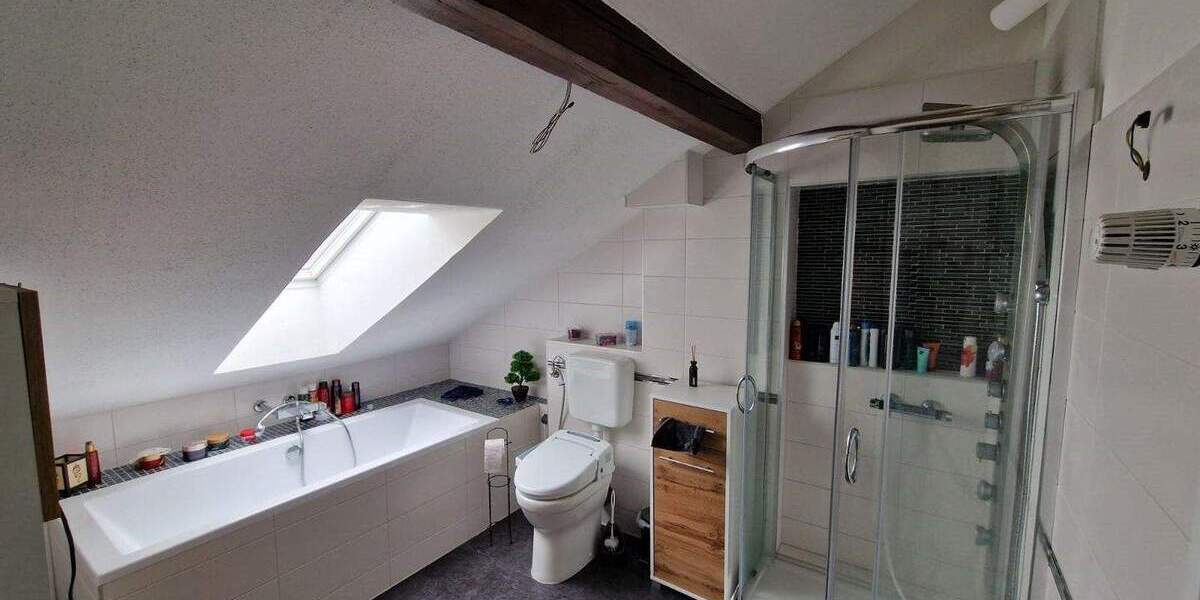 Einfamilienhaus Rottenburg - 5 Zimmer, 181 m&sup2;, 570.000&euro; | Angebot:24843780