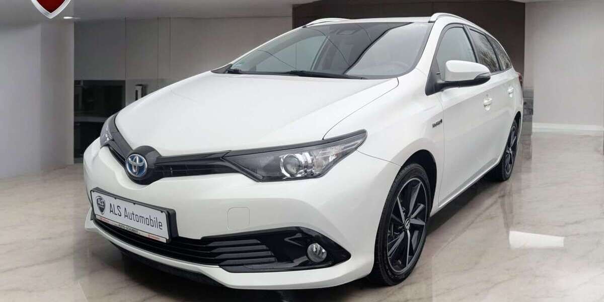 Toyota Auris 78.000 km 15.999 &euro; Immenhausen bei Kassel 34376