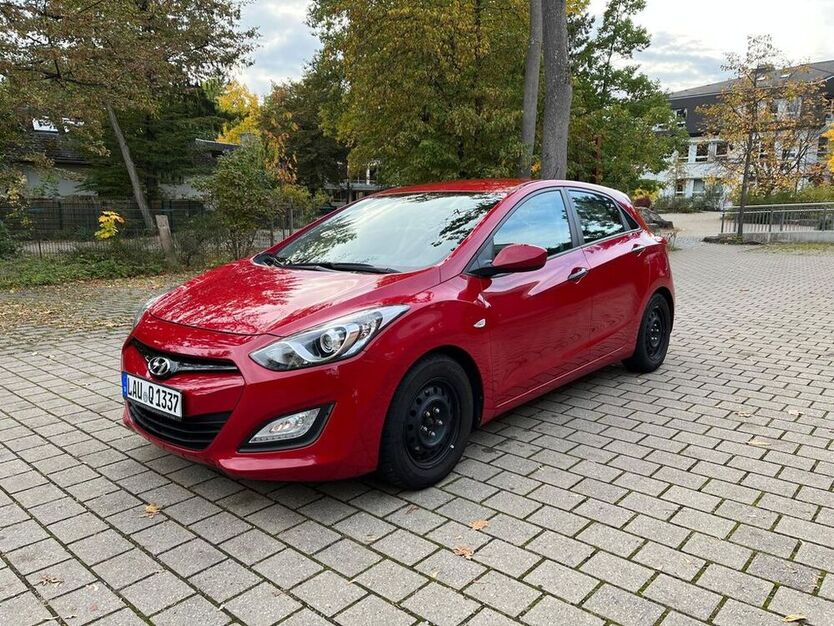 i30
