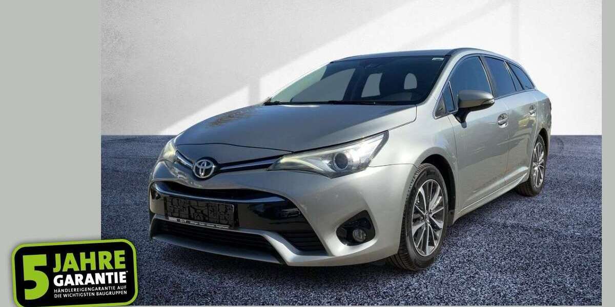 Toyota Avensis 135.000 km 13.490 &euro; Sangerhausen 06526
