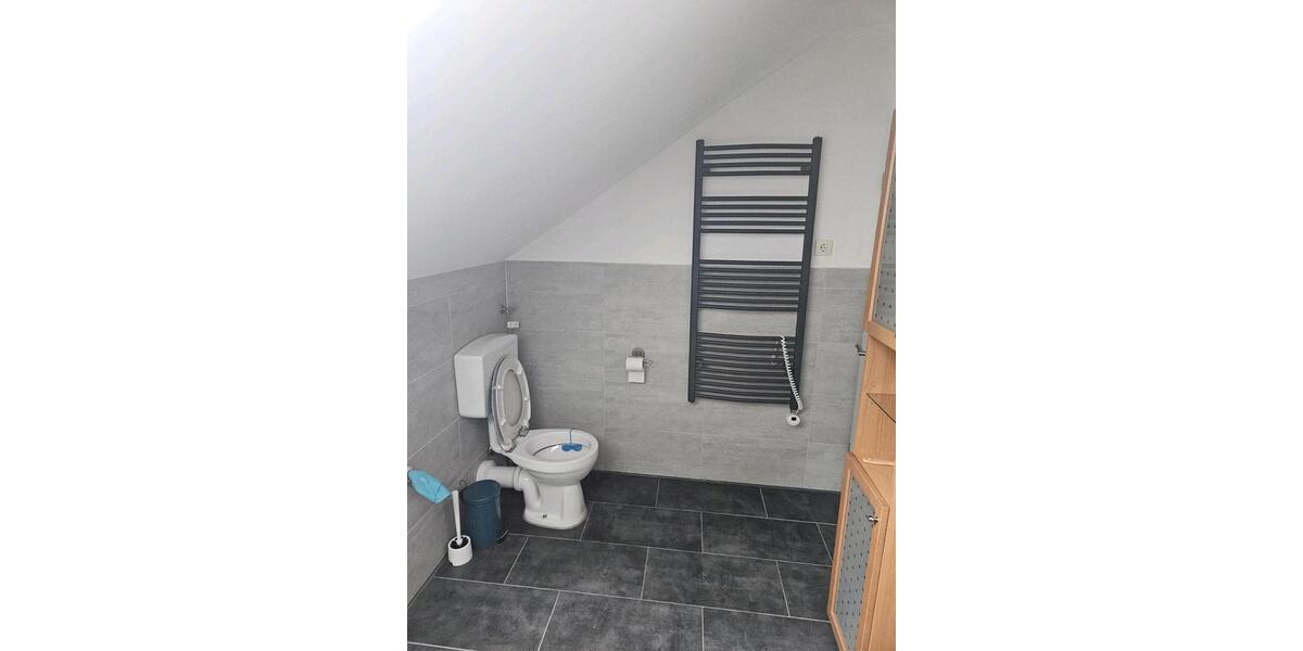 Dachgeschoßwohnung Kümmersbruck - 2 Zimmer, 70 m&sup2;, 700&euro; | Angebot:25794984