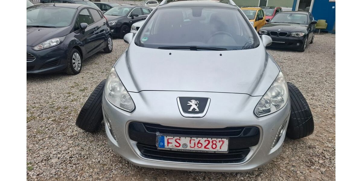 Peugeot 308 151.000 km 2.399 &euro; Dietersheim (Bei Eching) 85386
