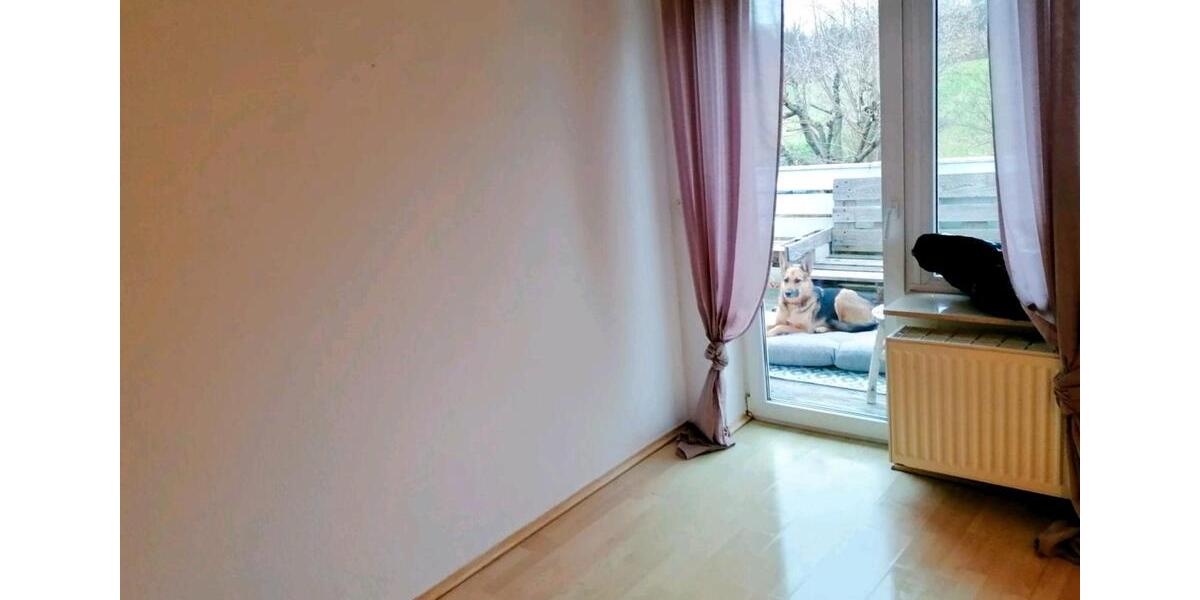 Hungen Kernstadt DG Whg. 2 Zimmer - , Küche - Bad 1 zimmer