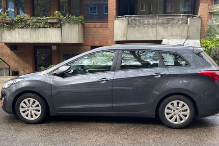 Hyundai i30 100.444 km 8.650 &euro; Hamburg 22525