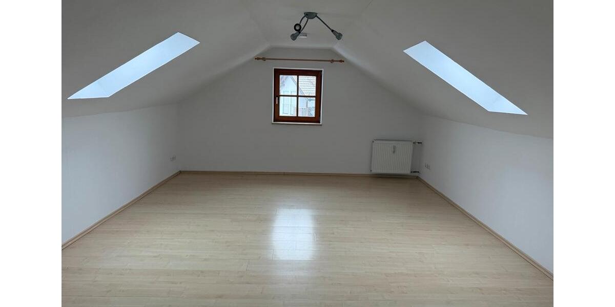 1,5 Zimmer DG Wohnung 1 zimmer