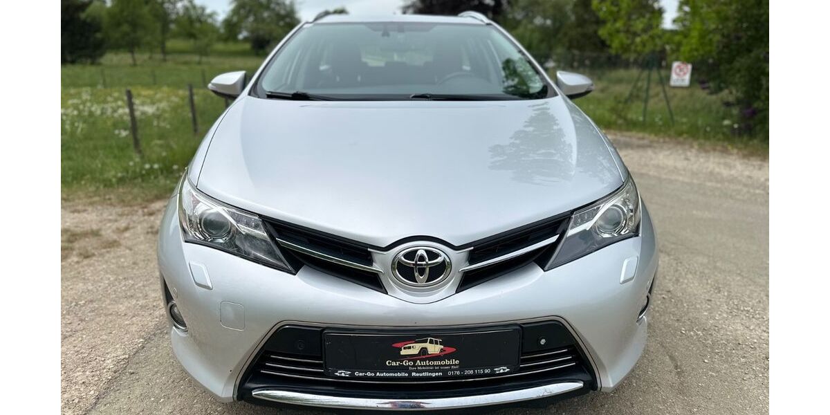 Toyota Auris 193.000 km 7.999 &euro; Reutlingen 72770