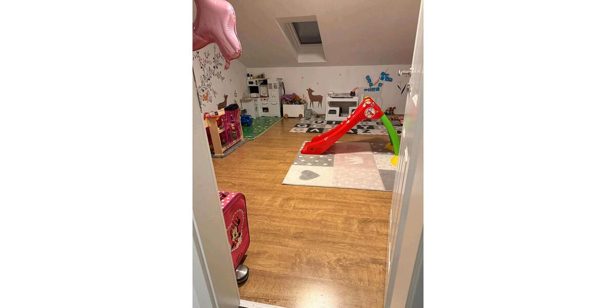 Etagenwohnung Tiefenbach - 3 Zimmer, 128 m&sup2;, 1.190&euro; | Angebot:26678760