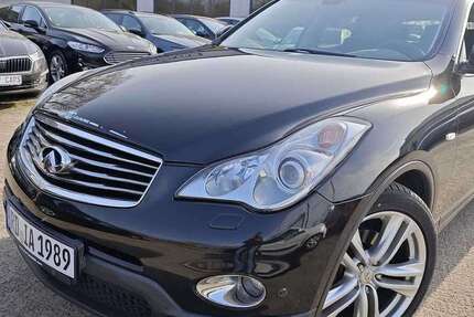 INFINITI QX50 201.000 km 8.999 &euro; Kiel 24145