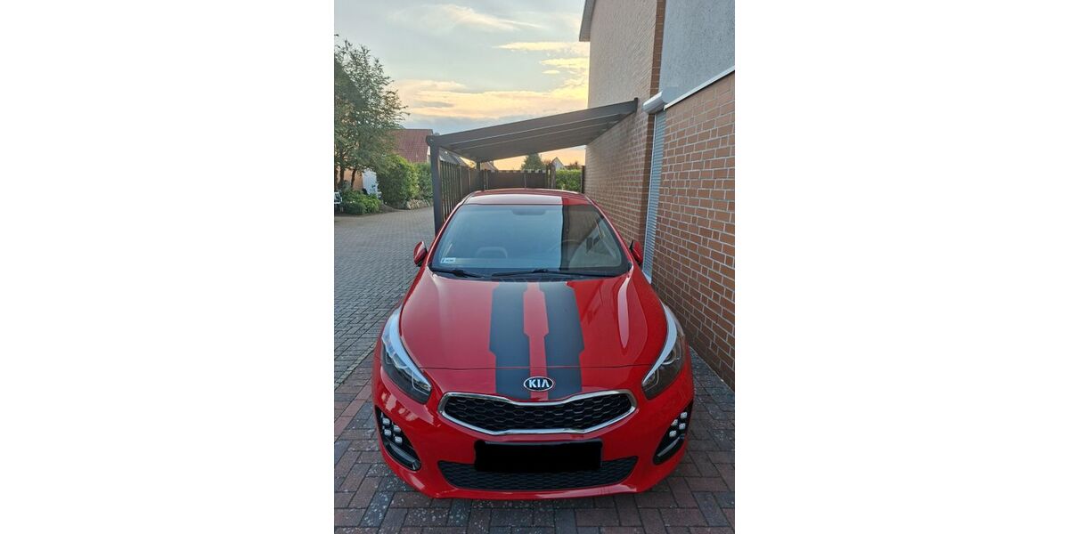 Kia ceed / Ceed 118.000 km 10.750 &euro; Neumünster 24536