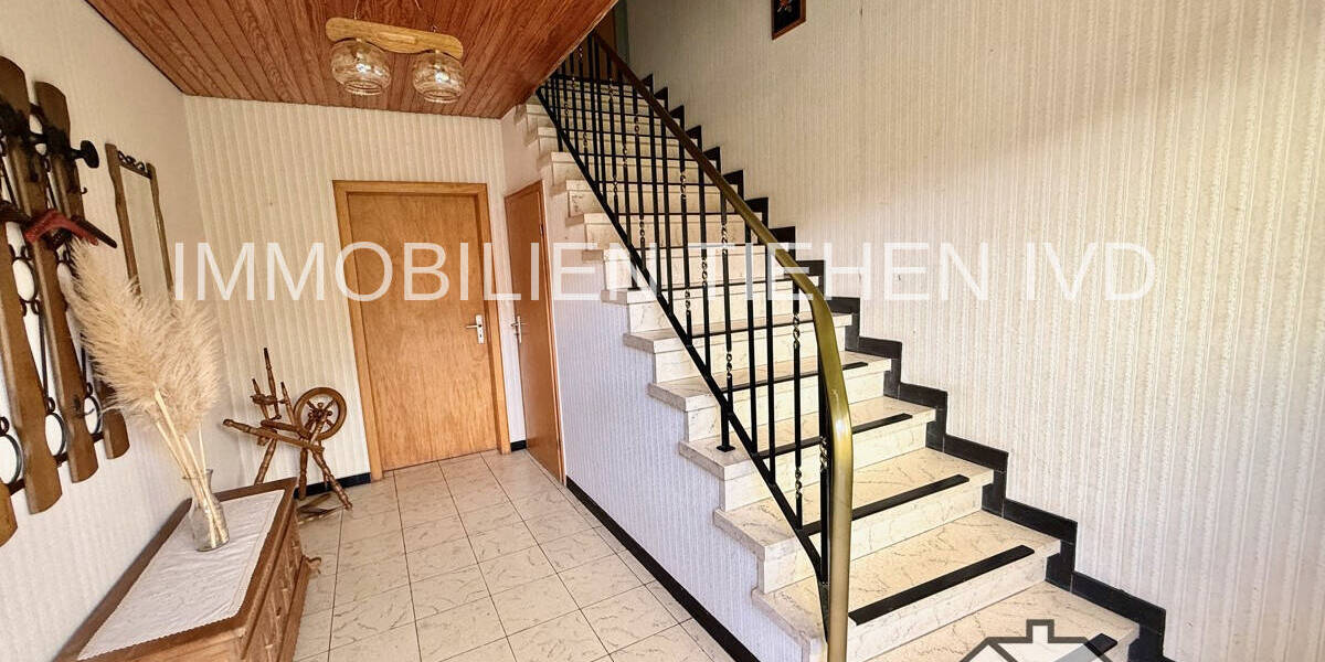 Einfamilienhaus Lähden - 8 Zimmer, 153 m&sup2;, 245.000&euro; | Angebot:24046962