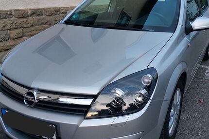 Opel Astra 132.000 km 3.999 &euro; Karlsruhe 76131