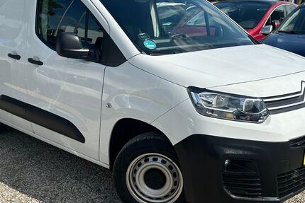 Citroen Berlingo 50.289 km 11.990 € Berlin 13089