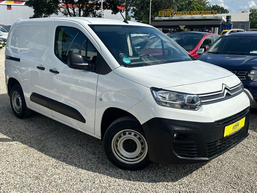 Citroen Berlingo 50.289 km 11.990 € Berlin 13089