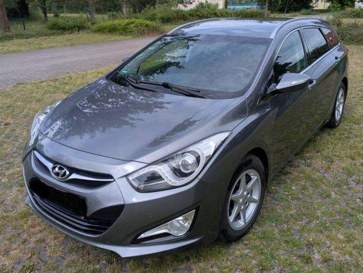 Hyundai i40 181.000 km 5.990 &euro; Bernburg (Saale), Stadt 06406