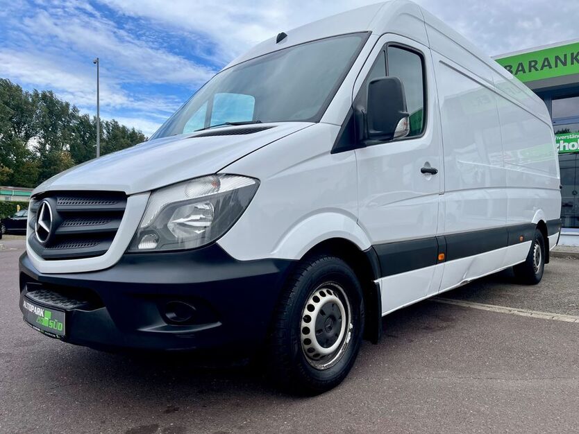 Mercedes-Benz Sprinter 215.000 km 11.490 € Magdeburg 39120