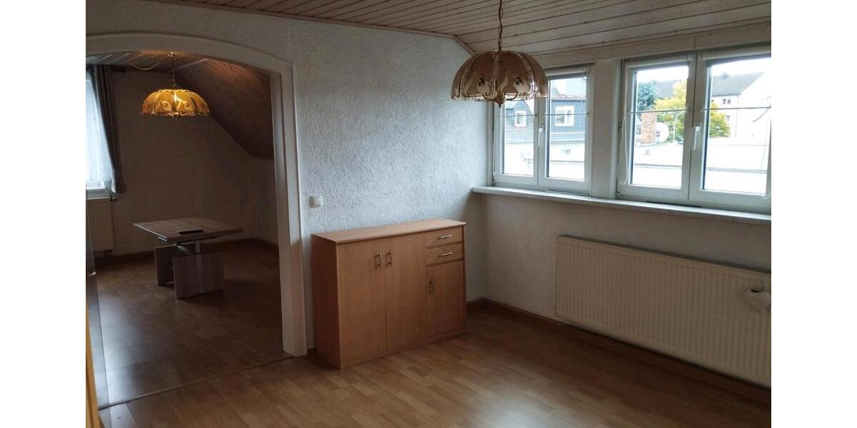 Dachgeschoßwohnung Marktredwitz - 4.5 Zimmer, 53 m&sup2;, 85.000&euro; | Angebot:25404688