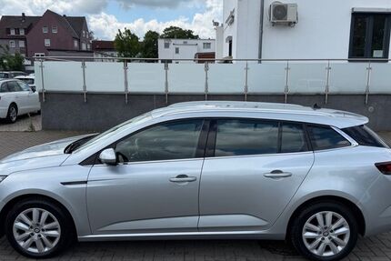 Renault Megane 122.900 km 11.600 &euro; Salzgitter-Lebenstedt 38226