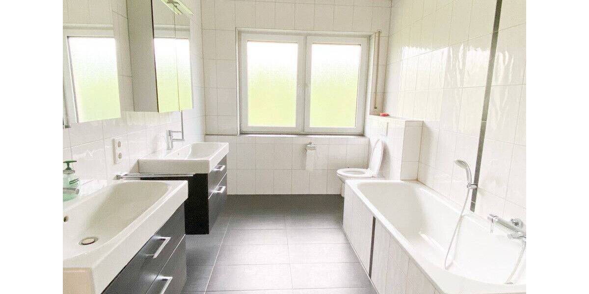 Einfamilienhaus Geldern - 5 Zimmer, 203 m&sup2;, 1.900&euro; | Angebot:26029553