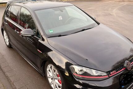 VW Golf 90.715 km 22.500 &euro; Bergheim 50126