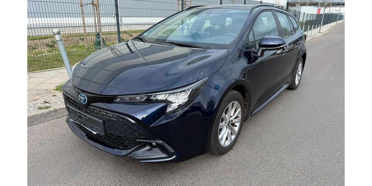 Toyota Corolla 125.000 km 19.900 &euro; Berlin 12487