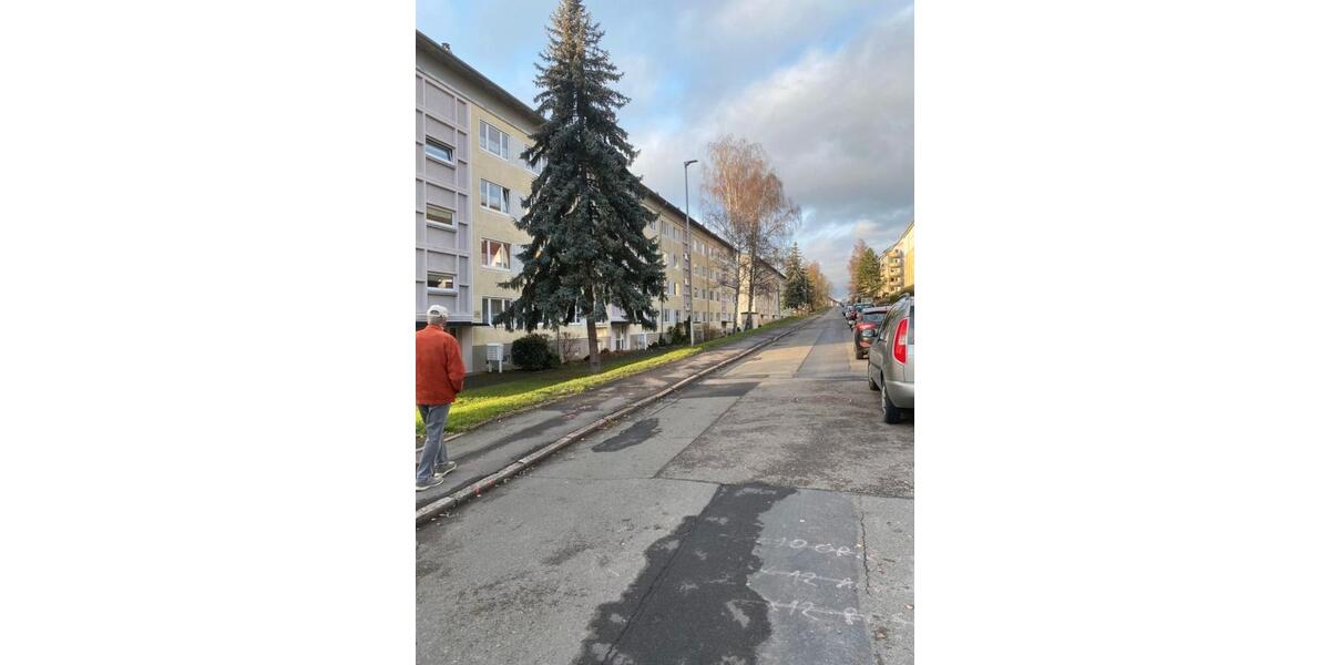 Etagenwohnung Meiningen - 2 Zimmer, 63 m&sup2;, 300&euro; | Angebot:26382584
