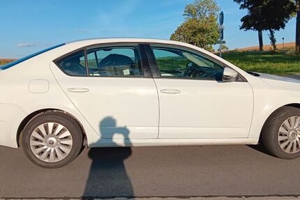 Skoda Octavia 113.000 km 11.900 € Drebach 09430