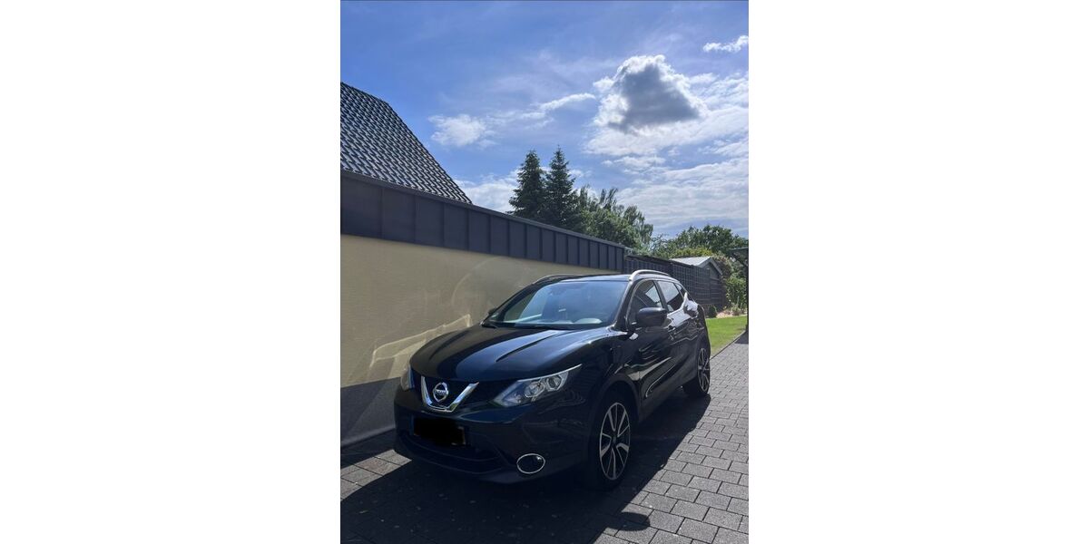 Nissan Qashqai 147.000 km 11.200 &euro; Lemgo 32657