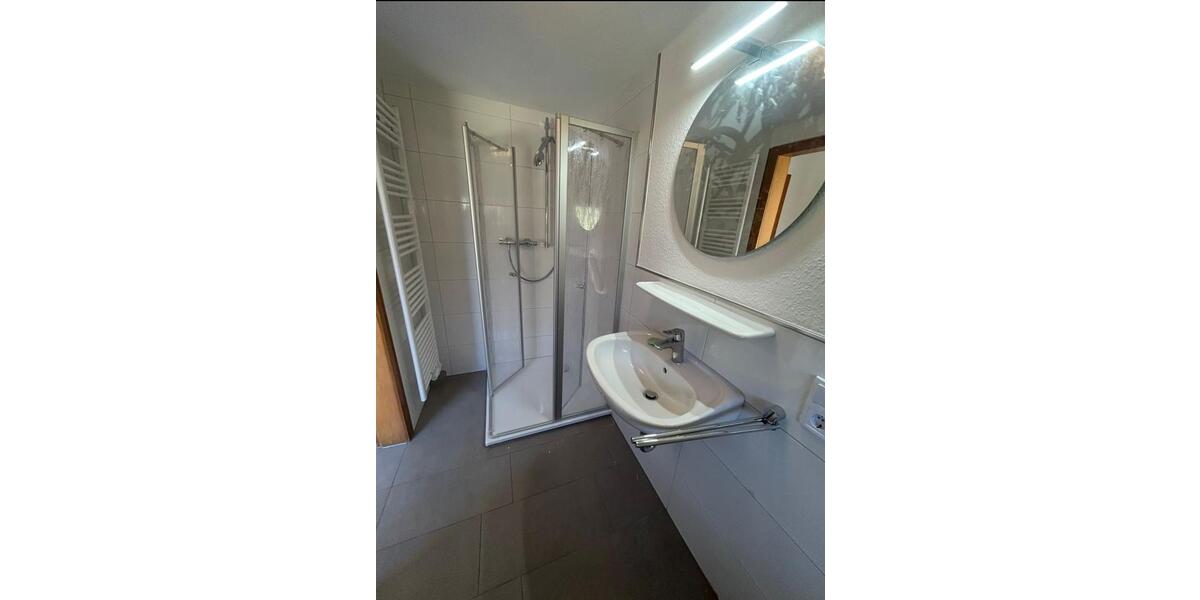 Hochparterre Hage - 3 Zimmer, 65 m&sup2;, 600&euro; | Angebot:25459172