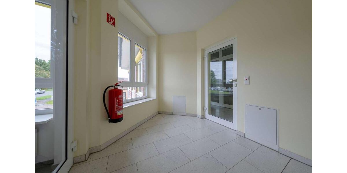 Moderne ca. 89 m² große Bürofläche in verkehrsgünstiger Lage von Südkirchen zimmer