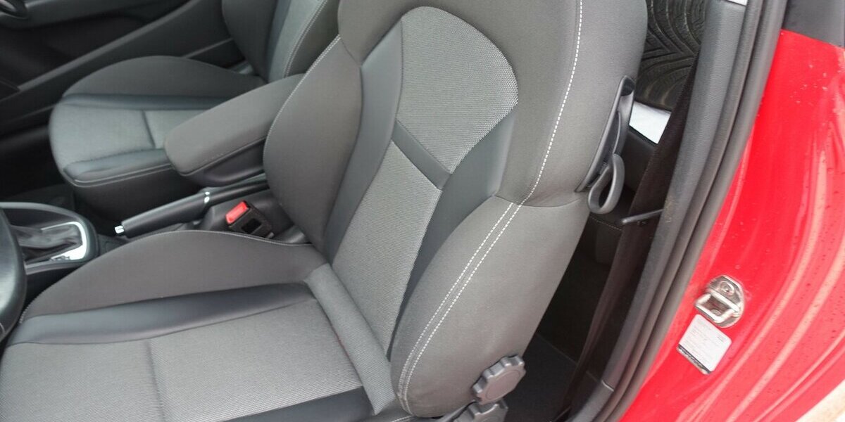 Audi A1 sport 1,8TFSI Bi-Xenon S-tronic S-line PDC 8xAl 154.000 km 15.950 &euro; Neumarkt/OPf 92318