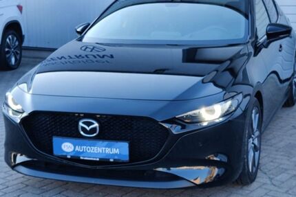 Mazda 3 54.007 km 17.990 &euro; Rostock 18146