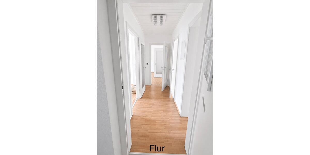 Erdgeschoßwohnung Reichenbach im Vogtland Obermylau - 3 Zimmer, 67 m&sup2;, 330&euro; | Angebot:26374939