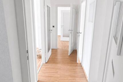 Wohnung Reichenbach im Vogtland Obermylau - 3 Zimmer, 67 m&sup2;, 330&euro; | Angebot:26374939