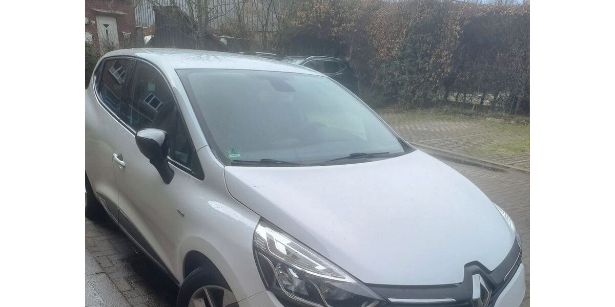 Renault Clio 93.500 km 7.600 &euro; Ratzeburg 23909