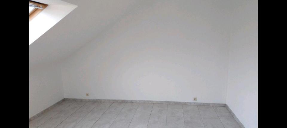 Dachgeschoßwohnung Schwetzingen - 2.5 Zimmer, 70 m&sup2;, 240.000&euro; | Angebot:24523925