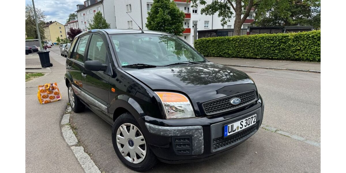 Ford Fusion 152.000 km 2.300 &euro; Ulm 89075