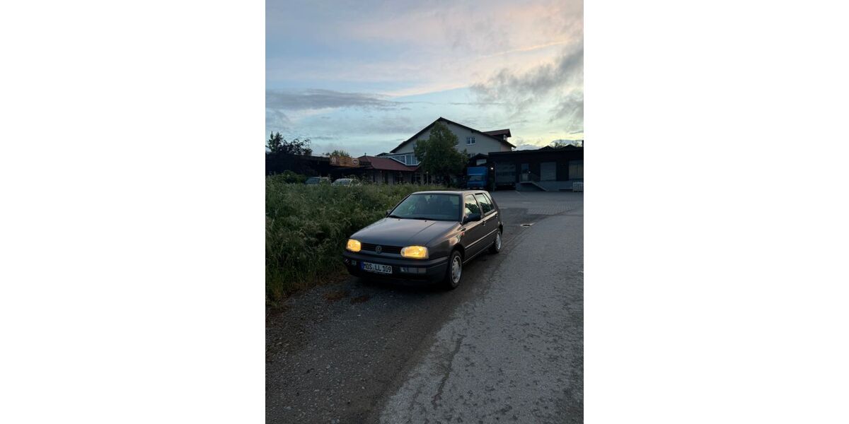 VW Golf 67.000 km 7.500 &euro; Walldürn-Gerolzahn 74731