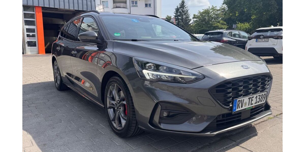 Ford Focus 94.500 km 17.900 &euro; Weingarten 88250